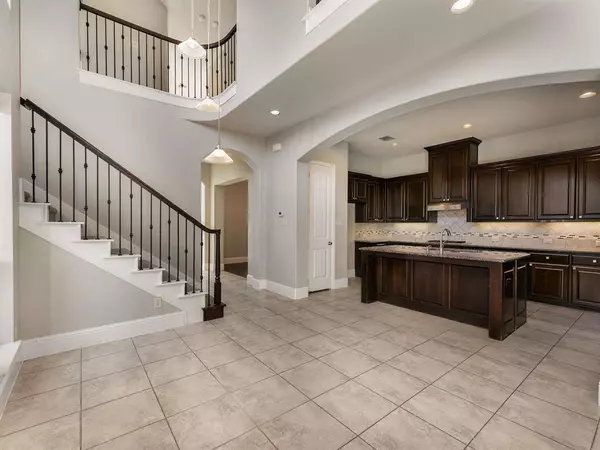 7004 Comal Drive, Irving, TX 75039