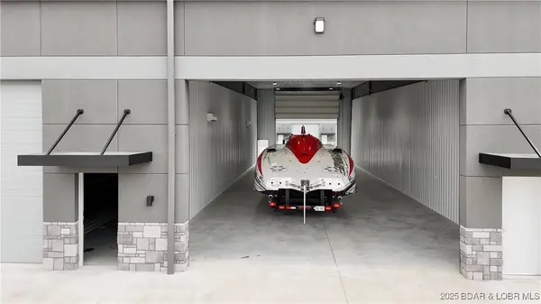 255 Shawnee Bend RD #170, Sunrise Beach, MO 65079