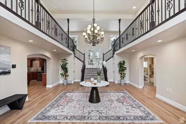 2615 E CHALET CIR, Cottonwood Heights, UT 84093