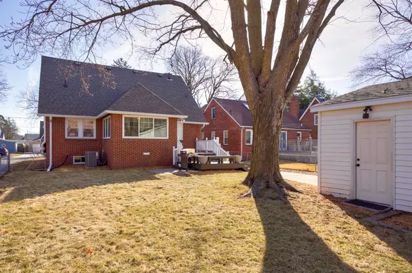 2808 42nd Street, Des Moines, IA 50310