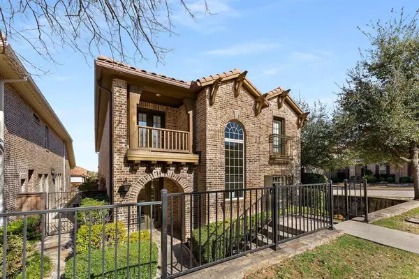 7004 Comal Drive, Irving, TX 75039