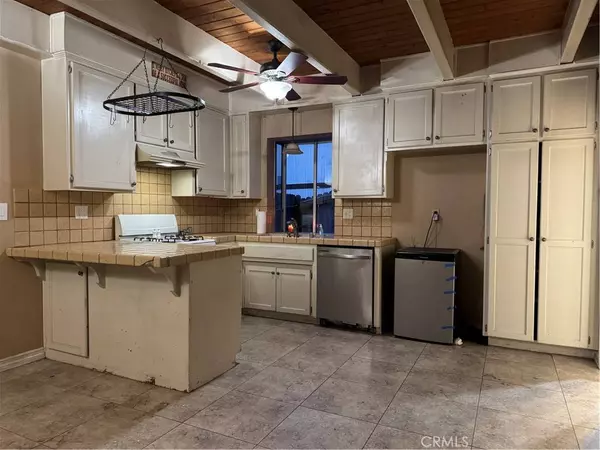 531 Rose LN, Twin Peaks, CA 92391