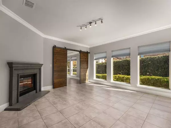 7004 Comal Drive, Irving, TX 75039