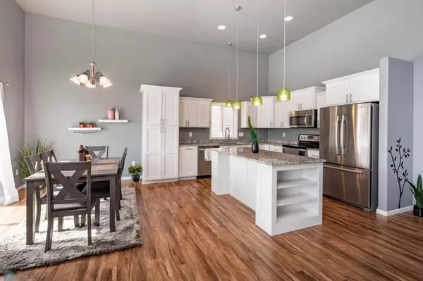 4706 35th AVE S, Fargo, ND 58104