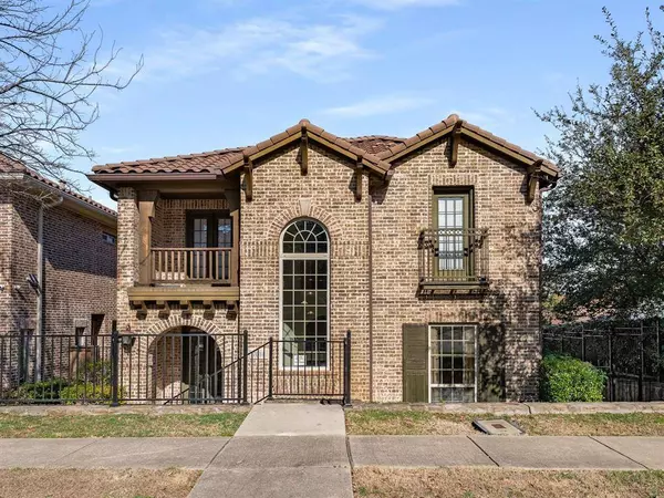7004 Comal Drive, Irving, TX 75039
