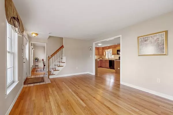 92 Stonegate Rd #92, Chelmsford, MA 01824