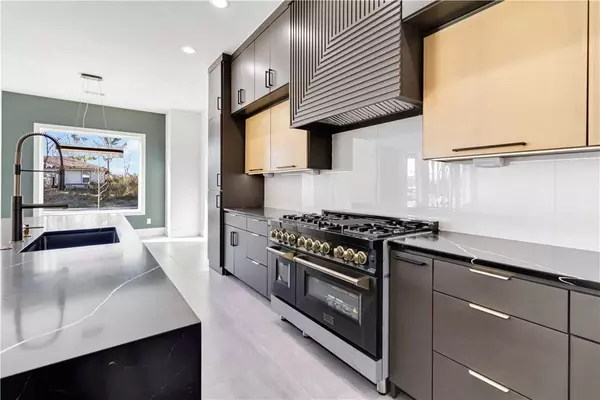 801 NW 10th St, Bentonville, AR 72712