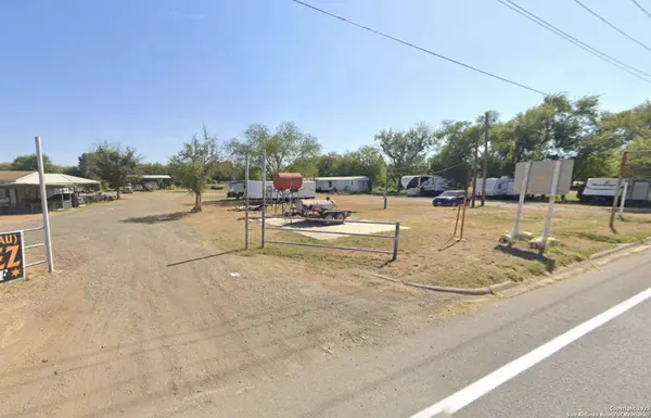 606 MAIN, Cotulla, TX 78014