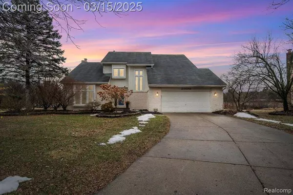 29690 CANTERBURY, Farmington Hills, MI 48331