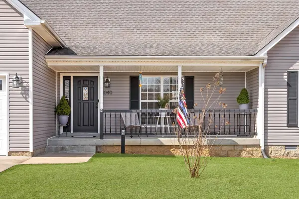 1040 Freedom Dr, Clarksville, TN 37042