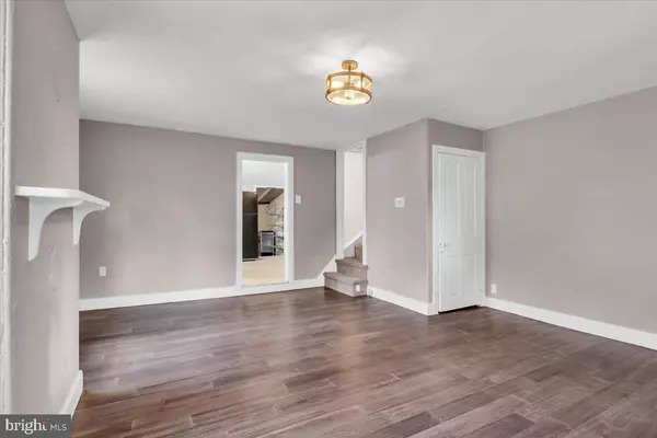 137 S MAIN ST, Medford, NJ 08055