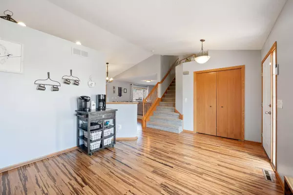 2578 Schumacher CT, Mayer, MN 55360