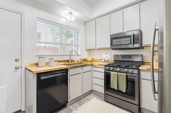 3093 Woods CIR, Davis, CA 95616