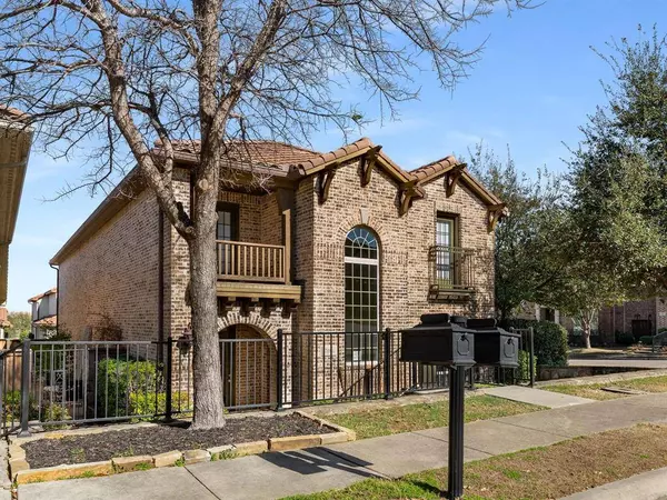 7004 Comal Drive, Irving, TX 75039