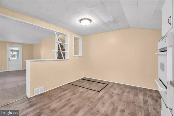 139 S MAIN ST, Medford, NJ 08055