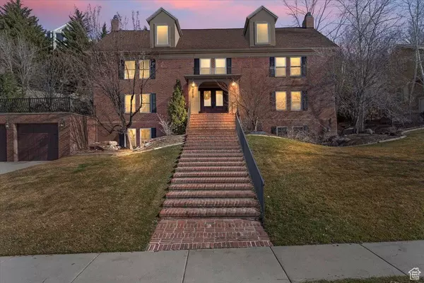 2615 E CHALET CIR, Cottonwood Heights, UT 84093