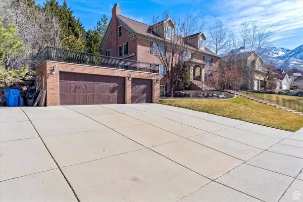 2615 E CHALET CIR, Cottonwood Heights, UT 84093