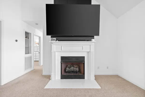 1040 Freedom Dr, Clarksville, TN 37042