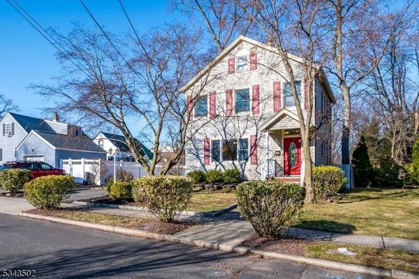 27 Rose St, Metuchen Boro, NJ 08840