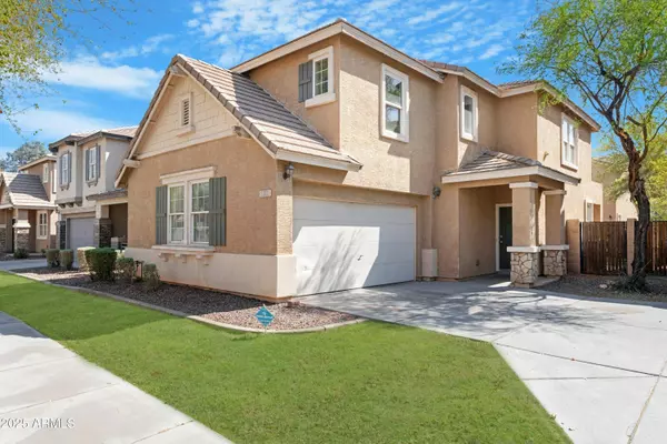 2331 E PECAN Road, Phoenix, AZ 85040