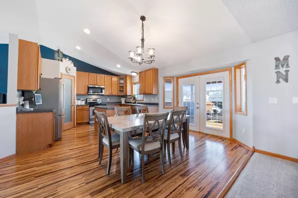 2578 Schumacher CT, Mayer, MN 55360