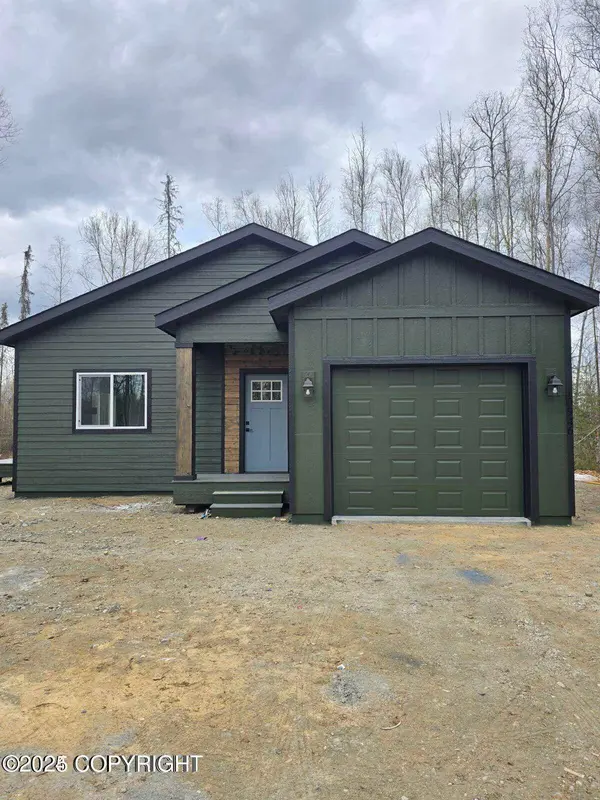 15831 W Donald DR, Big Lake, AK 99652