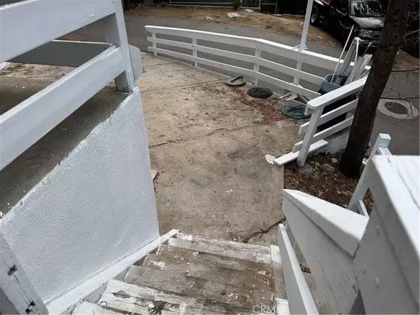 531 Rose LN, Twin Peaks, CA 92391