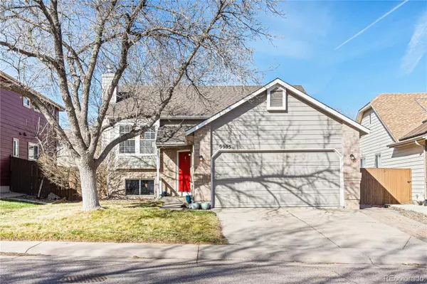 9905 Foxhill CIR, Highlands Ranch, CO 80129