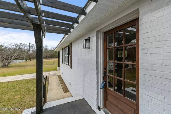 105 Pineview Drive, Macon, GA 31217