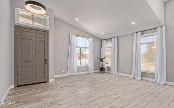 6809 W VIA MONTOYA Drive, Glendale, AZ 85310