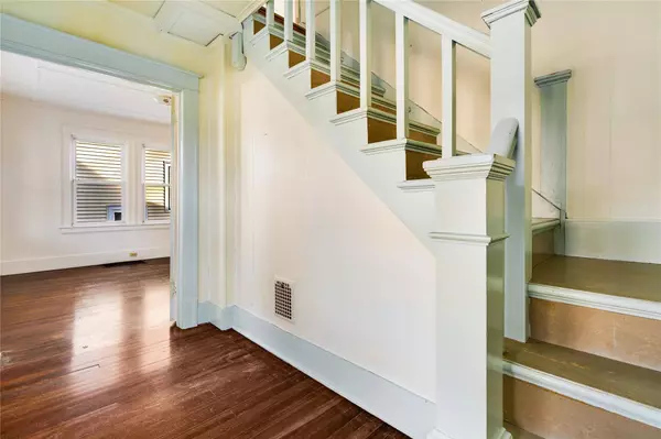 21 Edgar ST, Poughkeepsie, NY 12603