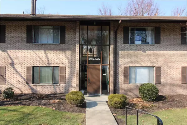 5079 Sanlin Dr, Moon/crescent Twp, PA 15108