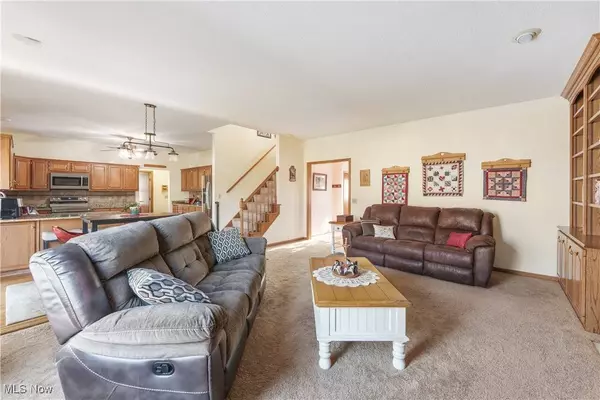 10578 Casern AVE NW, Uniontown, OH 44685