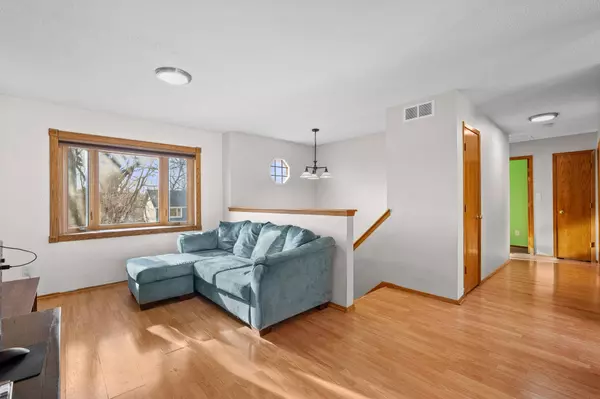 714 Hickory Hill Lane, Des Moines, IA 50317