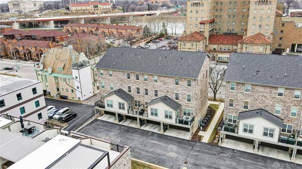 128 W Monument Avenue, Dayton, OH 45402