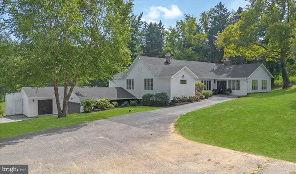 11 GREENLEA DR, Pikesville, MD 21208