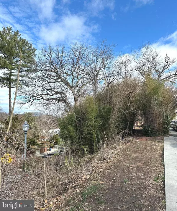 3430 OAKWOOD TER NW, Washington, DC 20010