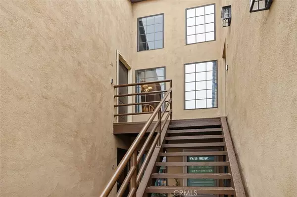 421 Coral Reef Dr #44, Huntington Beach, CA 92648