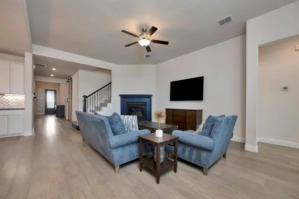 809 Ivy Glen Court, Northlake, TX 76226