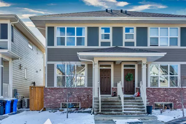 61 Magnolia Parade SE, Calgary, AB T3M 3E5
