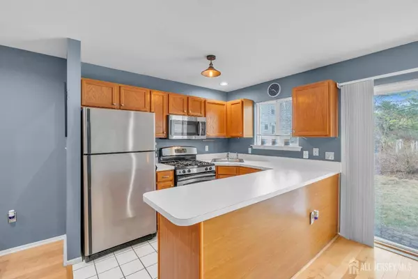 9 Lucia CT, Matawan, NJ 07747