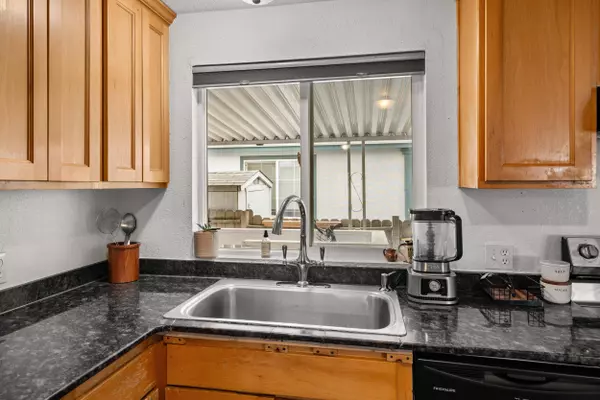 3555 Pacific HWY #141, Medford, OR 97501