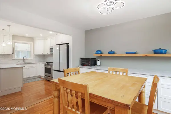 6 Hawthorne Road, Red Bank, NJ 07701