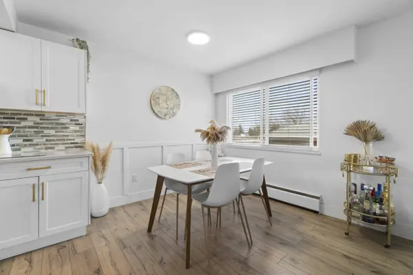 13530 Hilton RD #204, Surrey, BC V3R 5J4