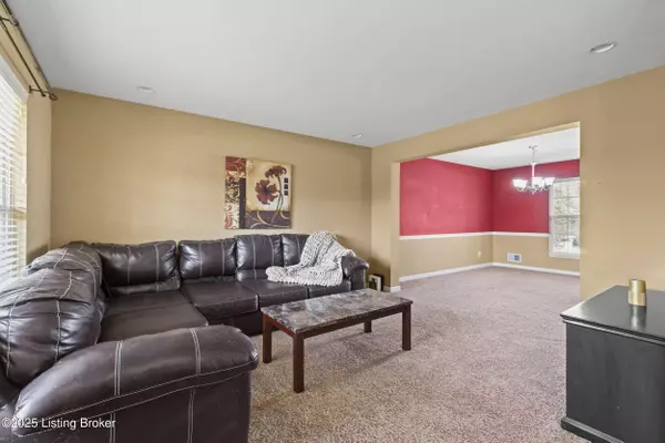 438 Arlington Meadows Dr, Fisherville, KY 40023