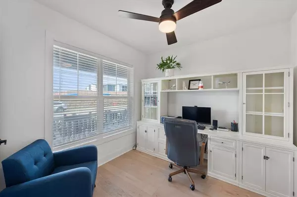 10947 Eva Mae Boulevard, Grand Prairie, TX 76065