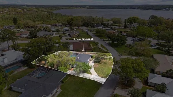 12 LAKE LINK DR, Winter Haven, FL 33884