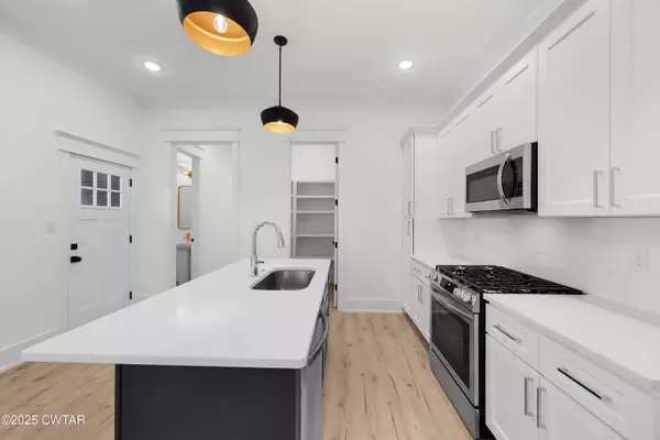 219 Clay ST, Jackson, TN 38301