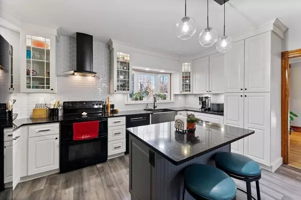 81 Adams St, Orange, MA 01364