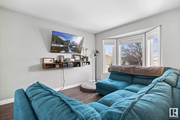 540 RAINBOW CR, Sherwood Park, AB T8A 5M7